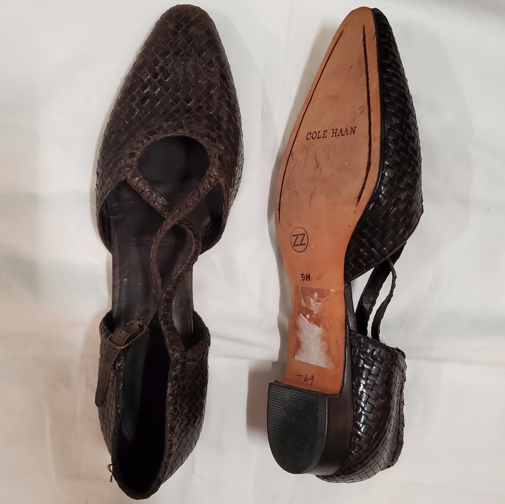 Vintage Cole Hahn Braided Leather Flats (size 9)